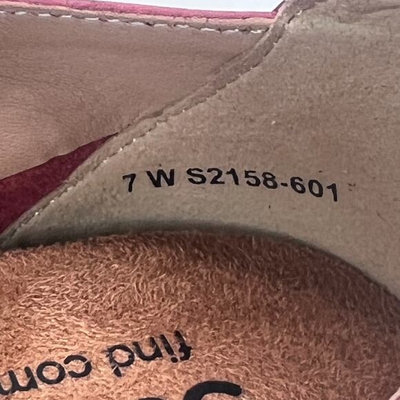 SoftWalk Safi Leather Flat Slip On Dark Red S2158-601 Women's US 7W NWOB - Picture 9 of 9